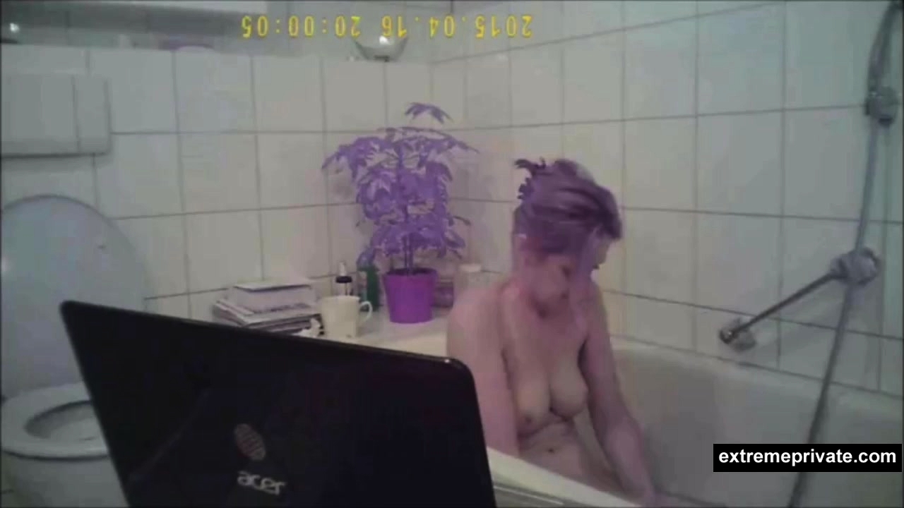 My Bathing Naked Mom On Hidden Camera at DrTuber pic