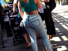 Sexy Pawg Blonde In Tight Jeans At The Bus Station