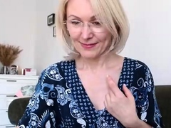 close-up-milf-masturbation
